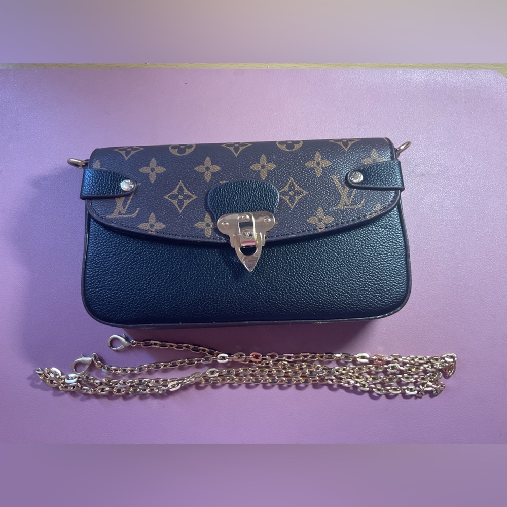 Black & Brown Monogram Shoulder Purse ✨🌹 - Picture 2 of 5